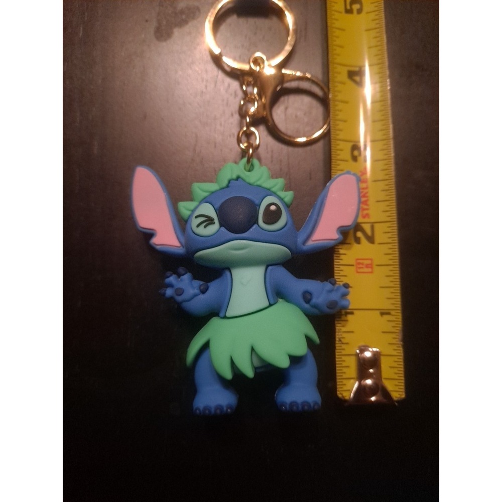 Disney Lilo & Stitch Hula 3D Keychain Backpack Clip Keyring Pendant Wristlet - Picture 2 of 3